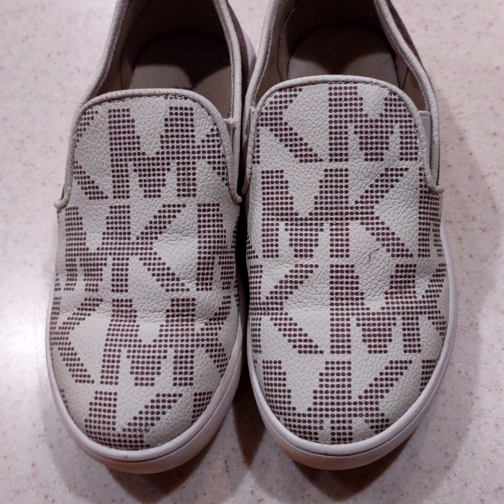 Michael Kors Little Girl's Jem Castro Logo Print Slip-on Shoes Size 11 GUC - Picture 4 of 14
